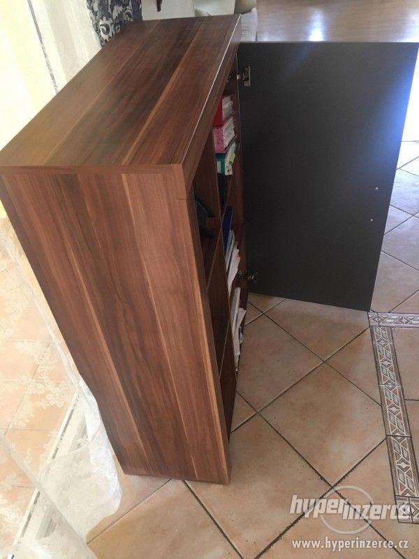 Moderní SKŘÍŃ, ŽIDLE, ROTOPED, dvoulůžková POSTEL, SPĚCHÁ!! - foto 8