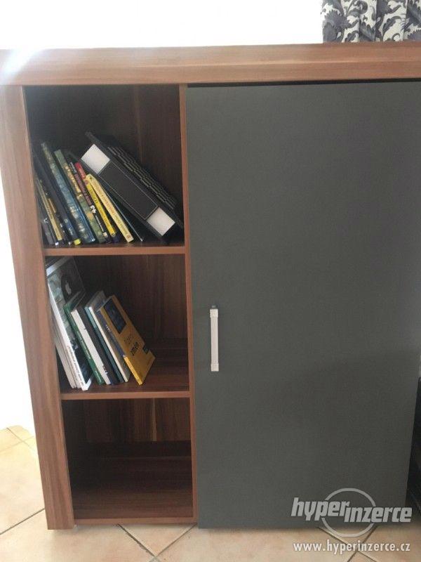 Moderní SKŘÍŃ, ŽIDLE, ROTOPED, dvoulůžková POSTEL, SPĚCHÁ!! - foto 14
