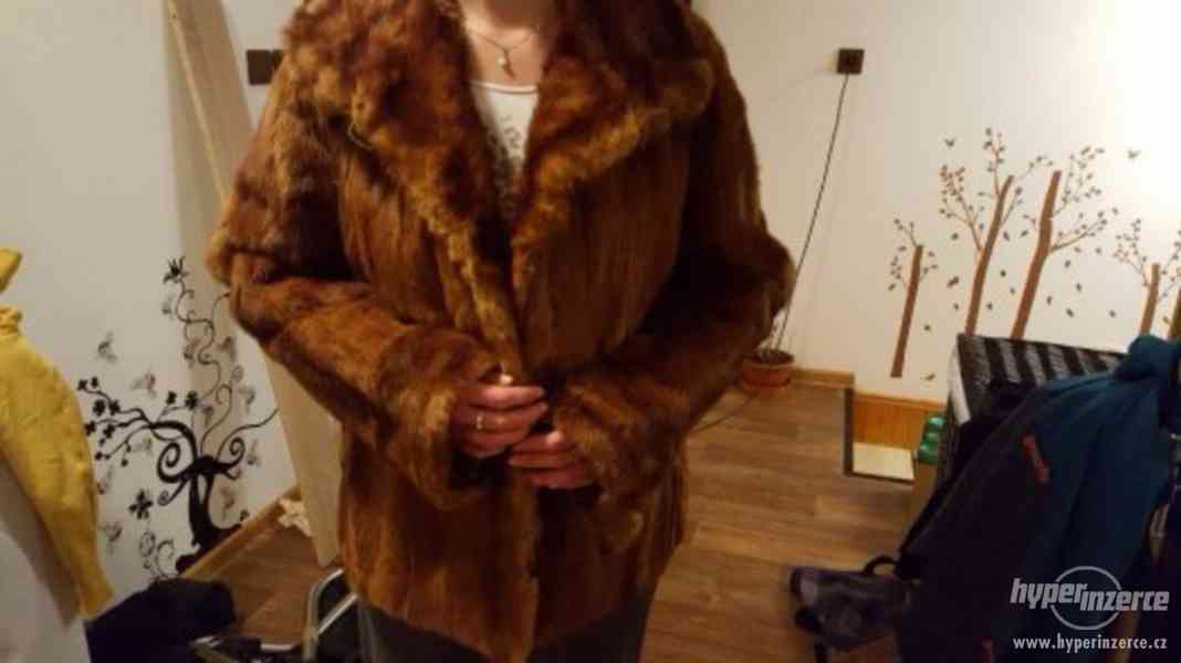 Kožešinový dámský kabátek - foto 1