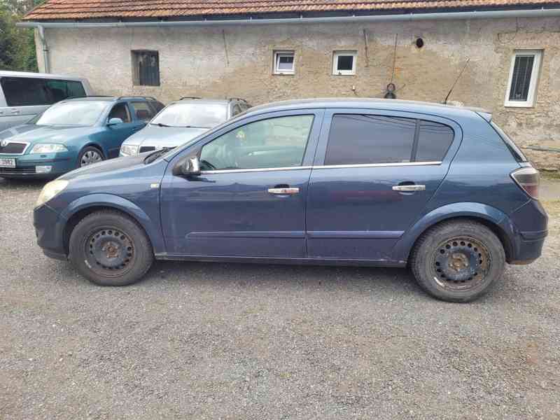 Prodám díly z OPEL ASTRA 1,7 CDTI 74kW,2008,Z17DTN - foto 2