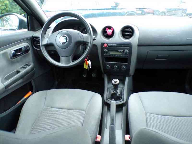 Seat Ibiza 1,2 12V - foto 5