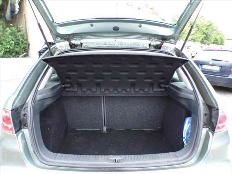 Seat Ibiza 1,2 12V - foto 8