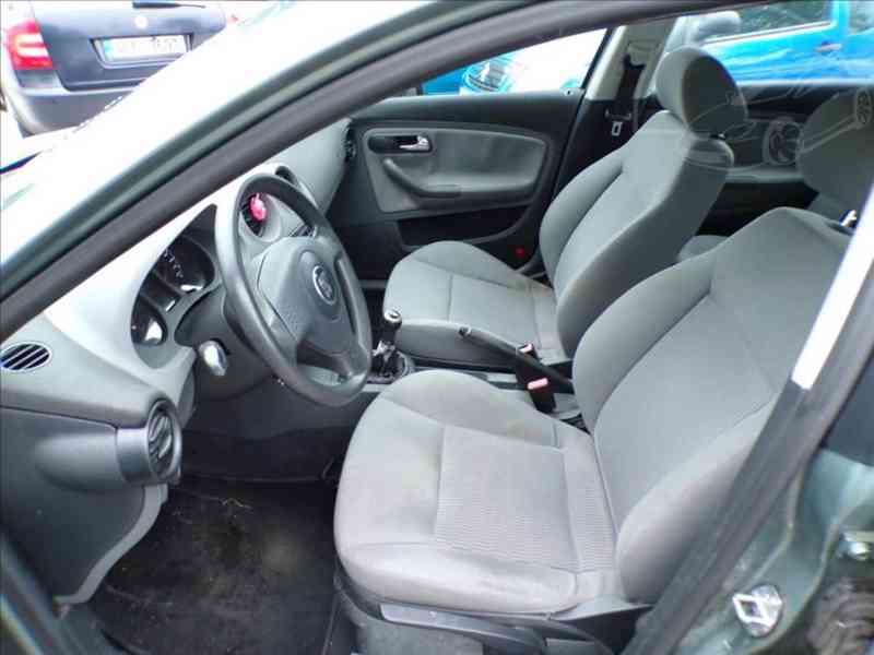 Seat Ibiza 1,2 12V - foto 7