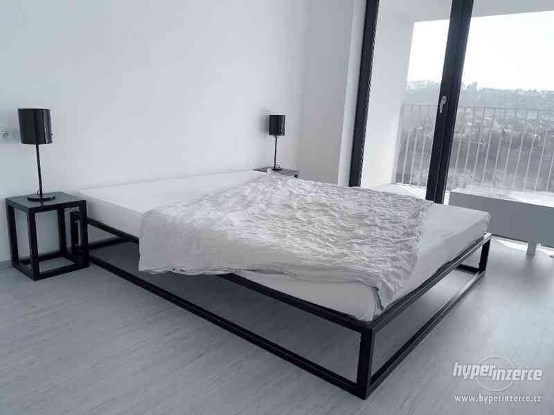 Kovová industriální postel - foto 5
