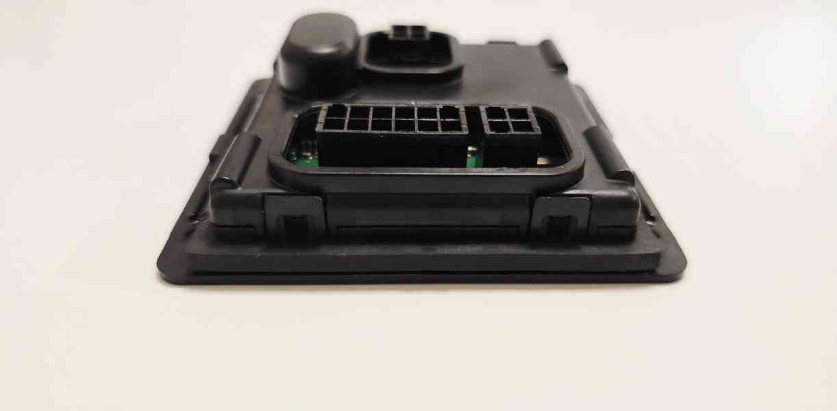 NOVÁ ORIGINÁL jednotka AFS xenon Passat/Touareg 7L6941330 - foto 3