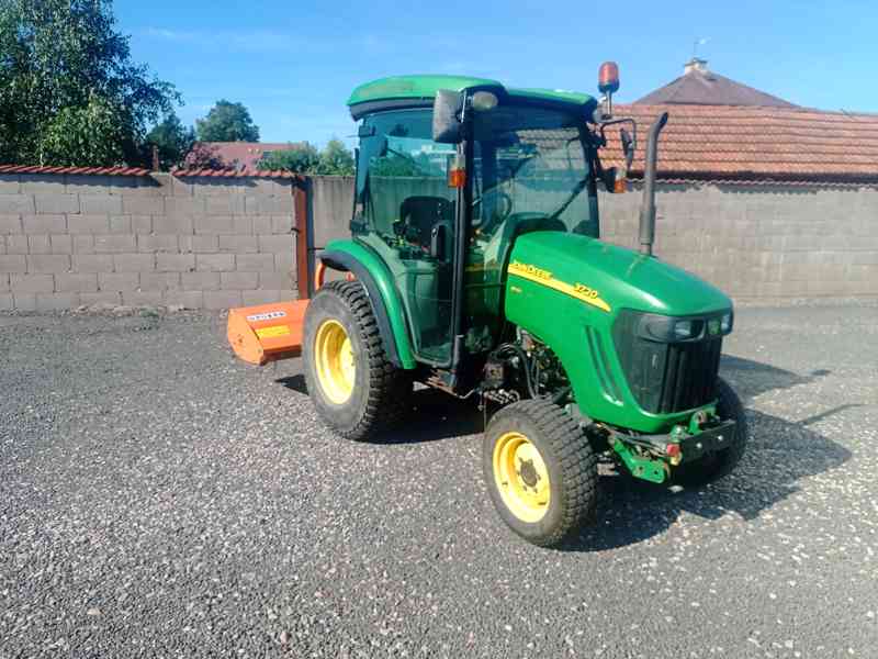 malotraktor John Deere 3720 - foto 5