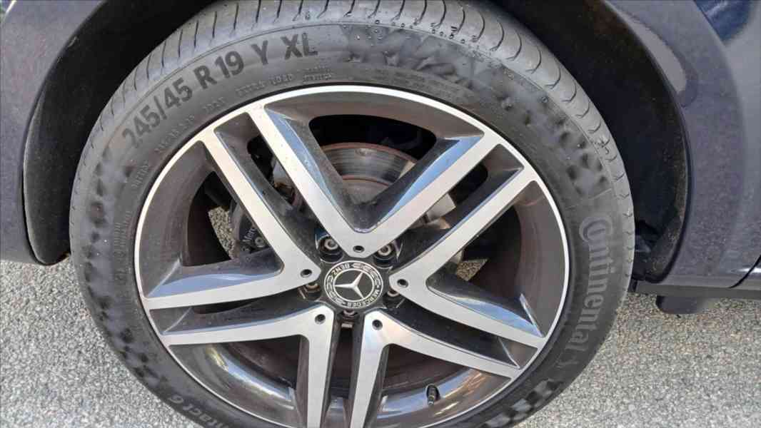 Mercedes-Benz Třídy V 4x4 - foto 9