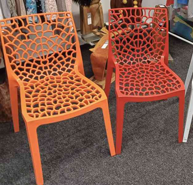 Moderní židle, cena za kus - foto 1