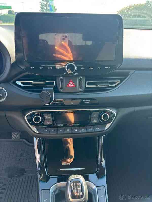 Hyundai i30 1,5   T-GDI MHEV Style FL combi - foto 15