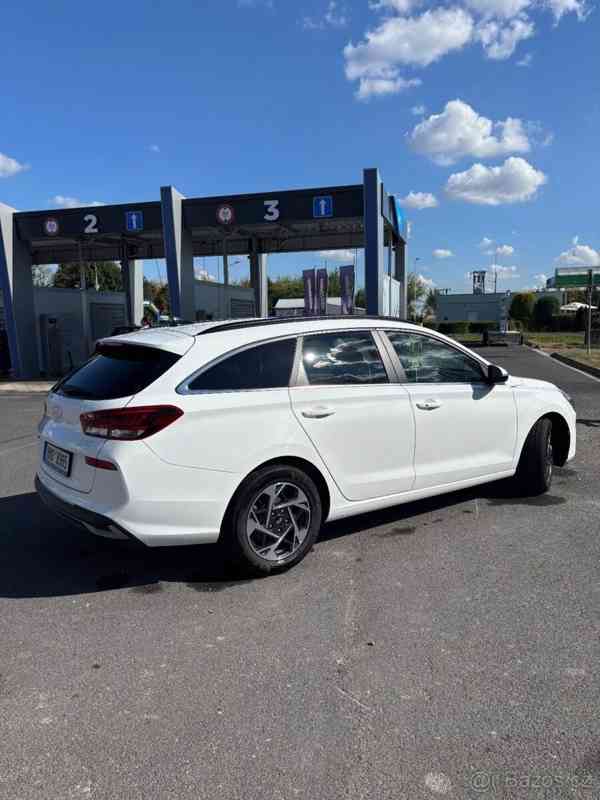 Hyundai i30 1,5   T-GDI MHEV Style FL combi - foto 13