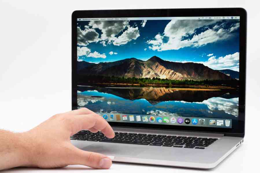 MacBook Pro 15" 2015 - foto 3