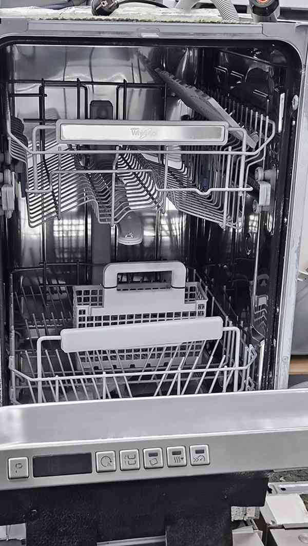 Myčka nádobí plně integrovaná WHIRLPOOL - foto 2