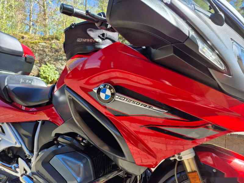 BMW R 1250 RT - SUPER STAV + VÝBAVA 369.000,- Kč - foto 15