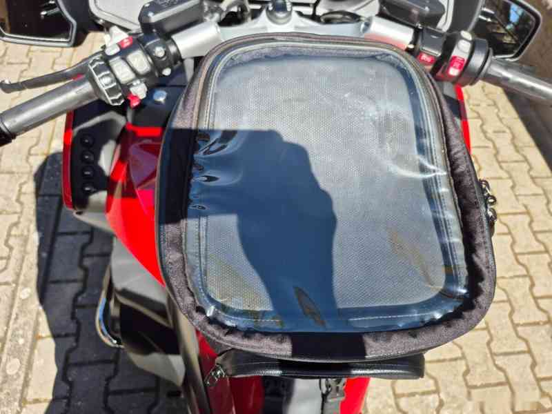 BMW R 1250 RT - SUPER STAV + VÝBAVA 369.000,- Kč - foto 8
