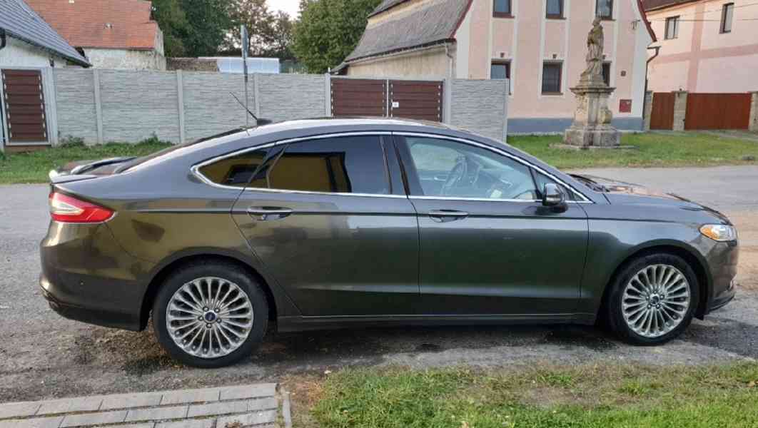 Ford mondeo mk5/fusion USA 178kW AT - foto 8