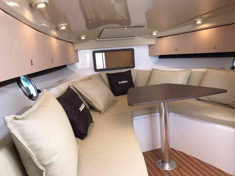 Prodám nová luxusní jachta Laver 23xl / 7,62m + motor 250HP	 - foto 8