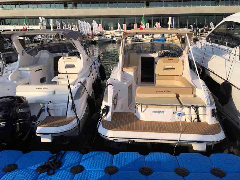 Prodám nová luxusní jachta Laver 23xl / 7,62m + motor 250HP	 - foto 15