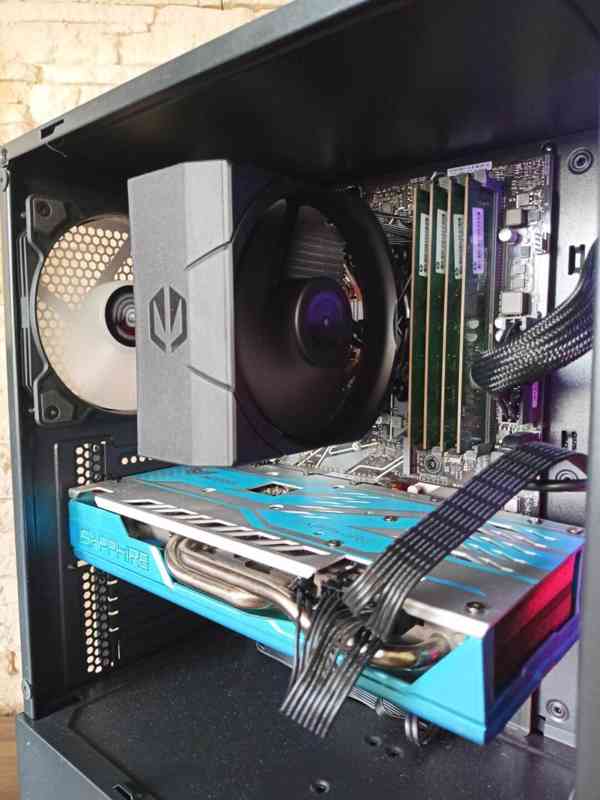 🔥 HERNÍ PC INTEL i5-8600K | 16GB RAM | RX 580 8GB | SSD 🔥 - foto 2