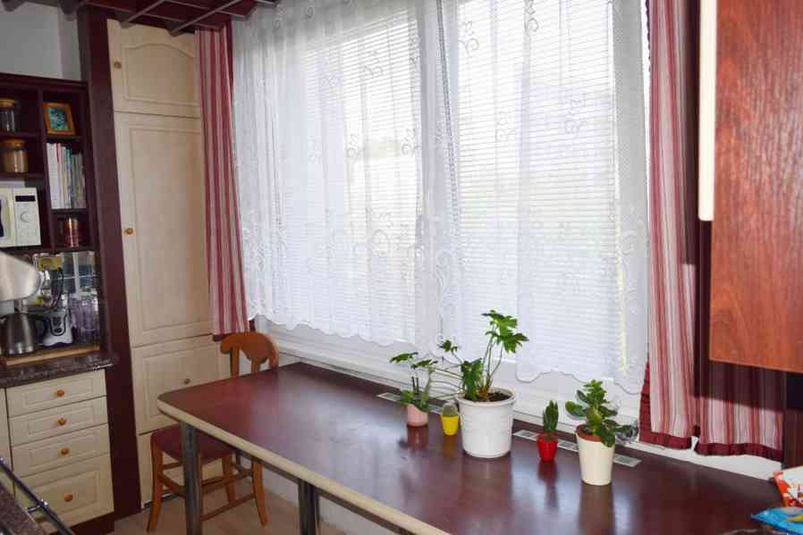 Prodej pěkného bytu 2+1 v Trutnově - foto 11