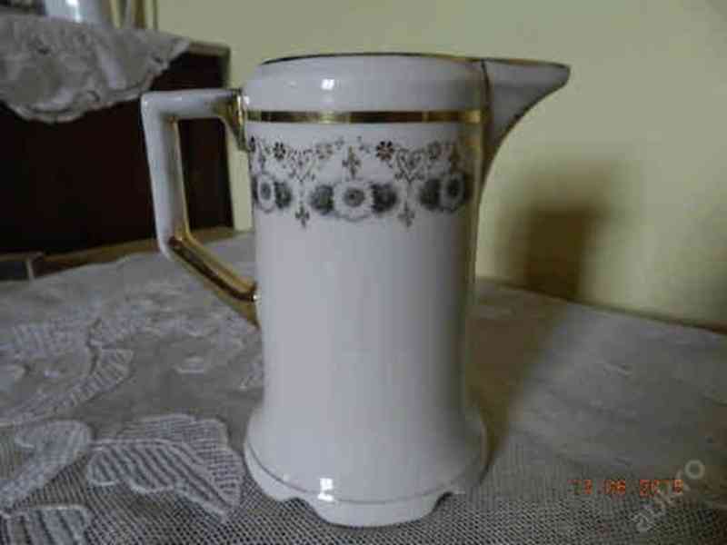 Krásná velmi stará větší porcelánová Mléčenka Džbánek - foto 1