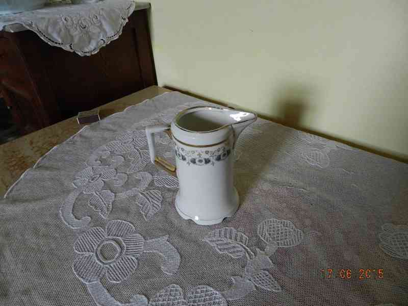 Krásná velmi stará větší porcelánová Mléčenka Džbánek - foto 8