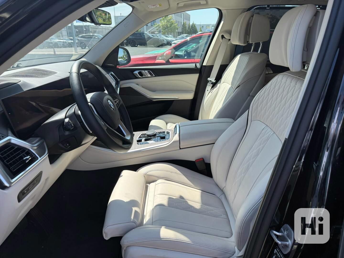BMW X5 30d INDIVIDUAL 22" VZDUCH PANO NEZÁVISLÉ TAŽNÉ HUD  - foto 1