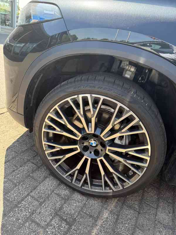 BMW X5 30d INDIVIDUAL 22" VZDUCH PANO NEZÁVISLÉ TAŽNÉ HUD  - foto 15