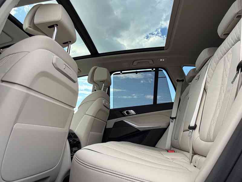 BMW X5 30d INDIVIDUAL 22" VZDUCH PANO NEZÁVISLÉ TAŽNÉ HUD  - foto 25