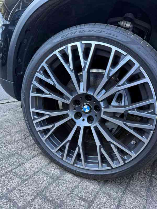 BMW X5 30d INDIVIDUAL 22" VZDUCH PANO NEZÁVISLÉ TAŽNÉ HUD  - foto 4