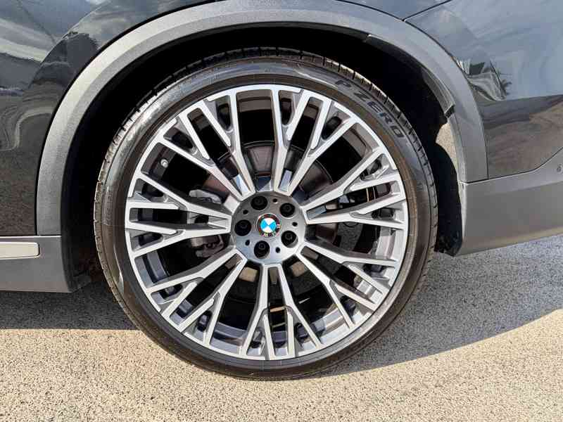 BMW X5 30d INDIVIDUAL 22" VZDUCH PANO NEZÁVISLÉ TAŽNÉ HUD  - foto 53