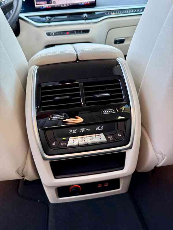 BMW X5 30d INDIVIDUAL 22" VZDUCH PANO NEZÁVISLÉ TAŽNÉ HUD  - foto 9
