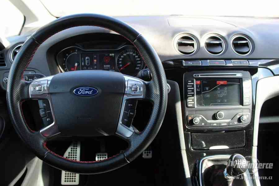 Ford S-Max 2.0 EB Titanium S benzín 149kw - foto 23