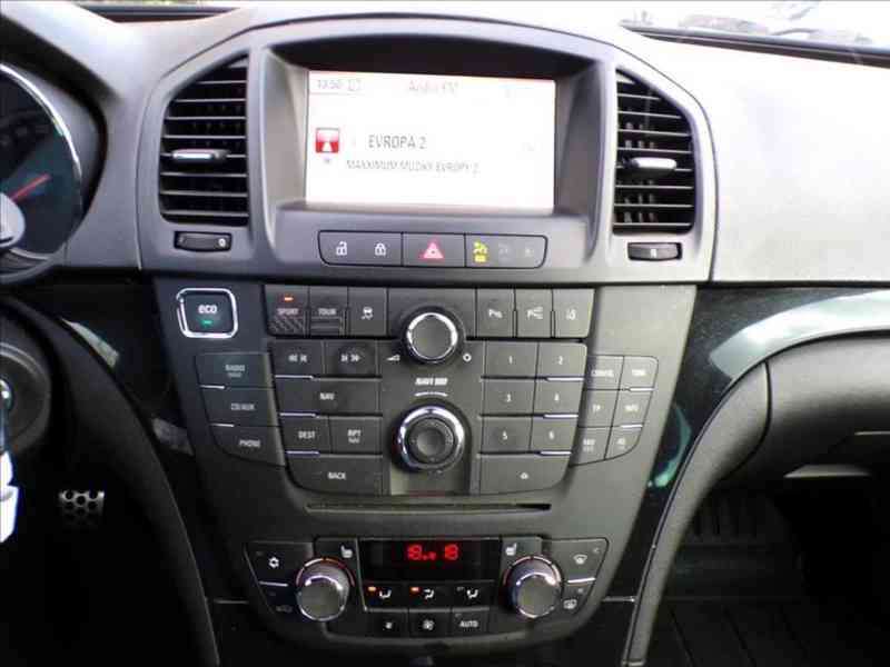 Opel Insignia 2,0 CDTi BI-TURBO  4X4 143kW - foto 6