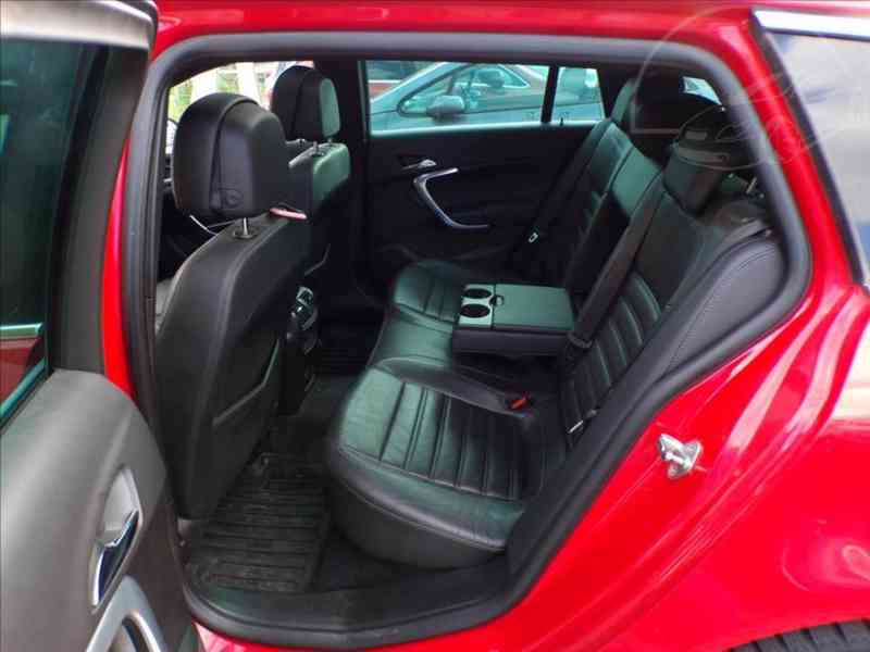 Opel Insignia 2,0 CDTi BI-TURBO  4X4 143kW - foto 9