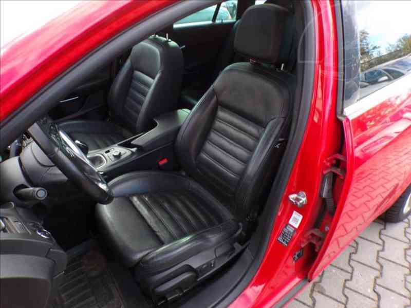Opel Insignia 2,0 CDTi BI-TURBO  4X4 143kW - foto 8