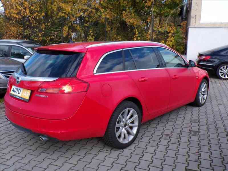 Opel Insignia 2,0 CDTi BI-TURBO  4X4 143kW - foto 3
