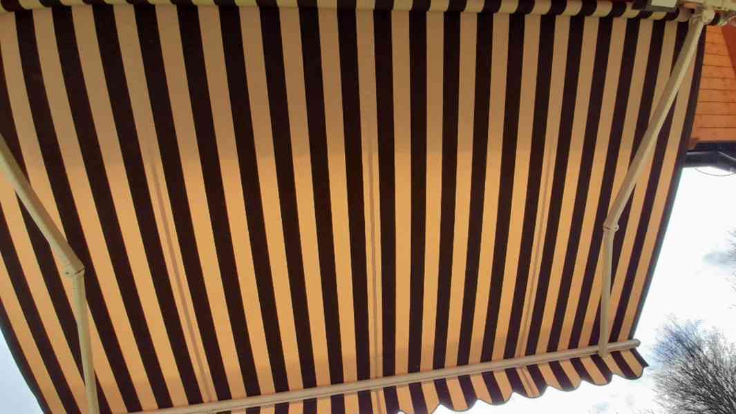 Látková markýza 4700 x 2600 mm (šířka x výsuv) - foto 5