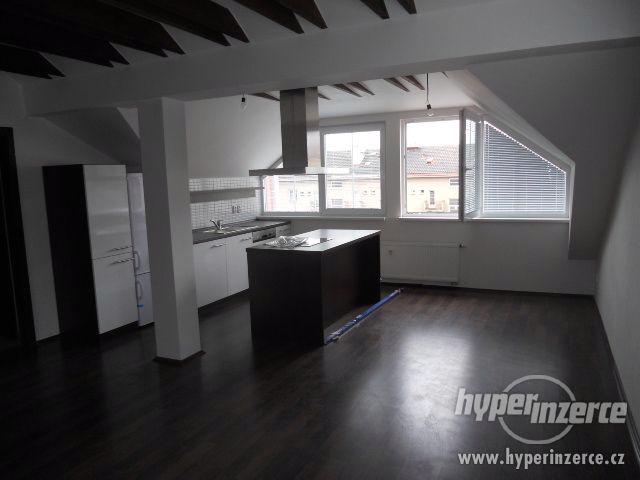 Dlouhodobý pronájem nadstandardního bytu 3+kk, 75m2, DV - foto 6