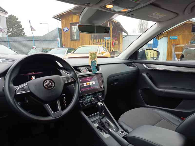 ŠKODA Octavia Combi 1,6TDI Style Plus DSG Virtual  - foto 17