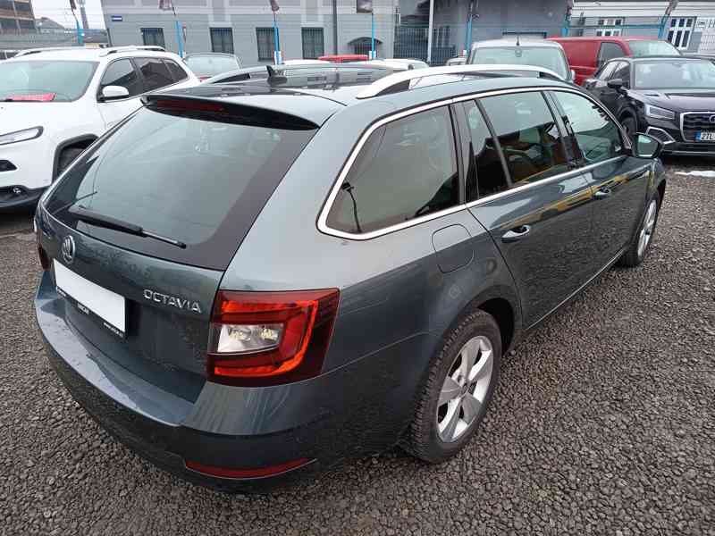 ŠKODA Octavia Combi 1,6TDI Style Plus DSG Virtual  - foto 7
