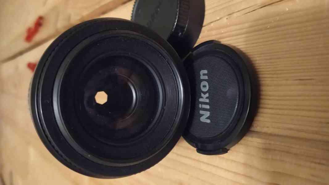 Nikon AF Nikkor 80-200mm 1:4.5-5.6 D - foto 2