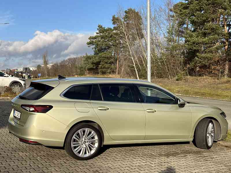 ŠKODA SUPERB COMBI L&K,2024,25t km,ČR,ZÁRUKA 5 LET - foto 6