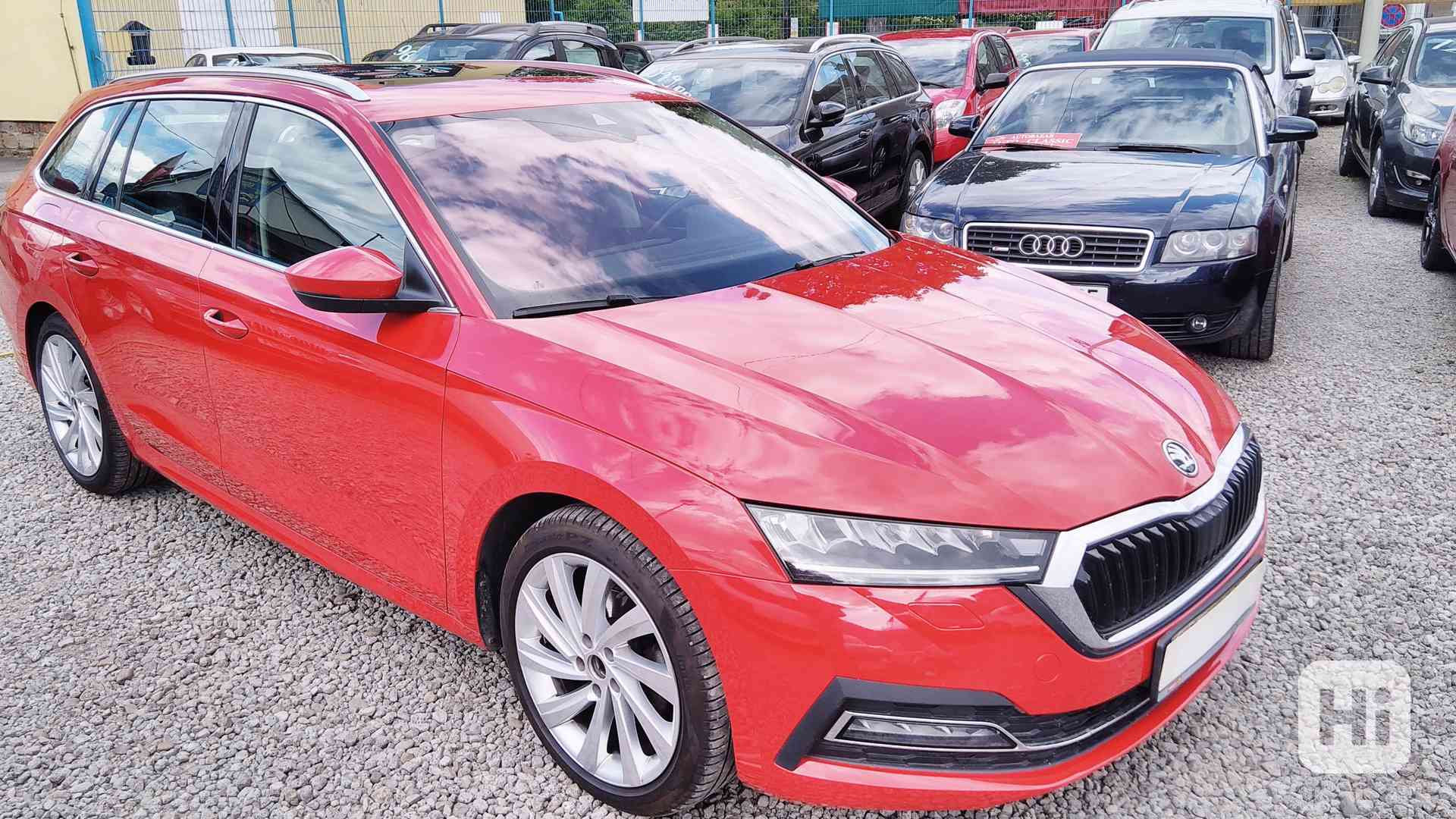 ŠKODA Octavia Combi 2,0TDI Style Plus - foto 1