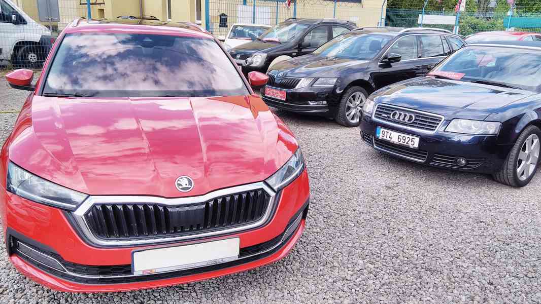 ŠKODA Octavia Combi 2,0TDI Style Plus - foto 3