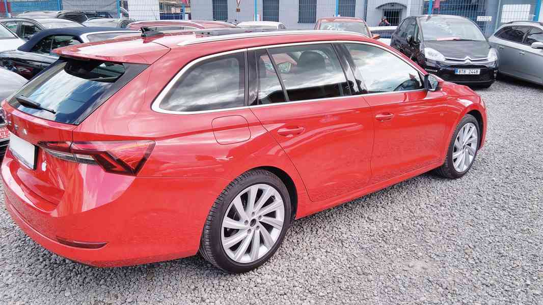 ŠKODA Octavia Combi 2,0TDI Style Plus - foto 12