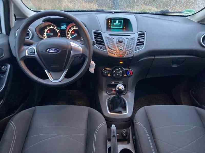 Ford Fiesta 2014  - foto 15