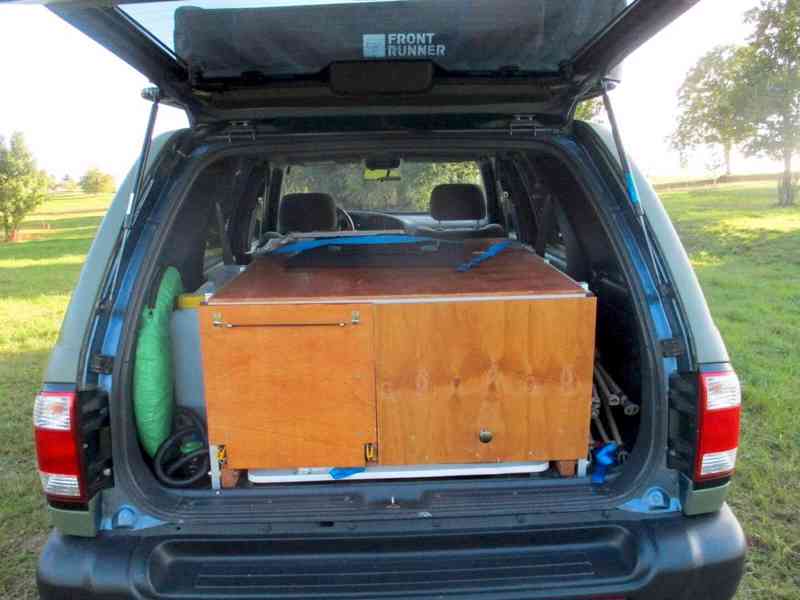 Nissan Pathfinder 3.3i V6 Camper R50 benzín 110kw - foto 10