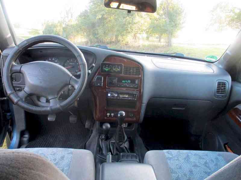 Nissan Pathfinder 3.3i V6 Camper R50 benzín 110kw - foto 3