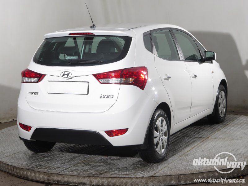 Hyundai ix20 1.4, benzín, r.v. 2015 - foto 14
