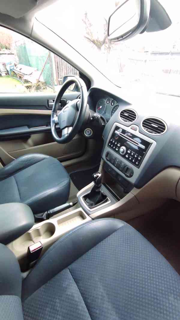Ford Focus  - foto 14